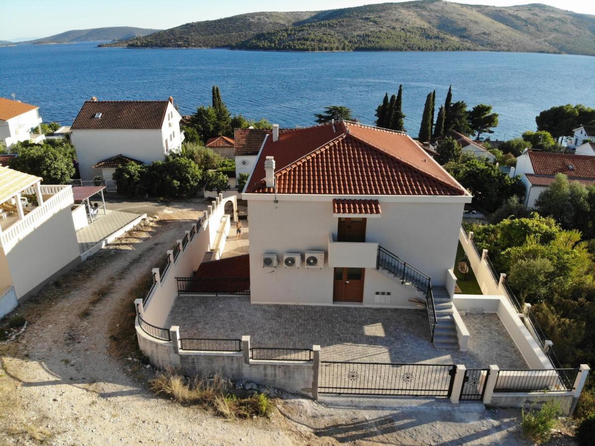 Appartamento Sea View Seget Vranjica Esterno foto